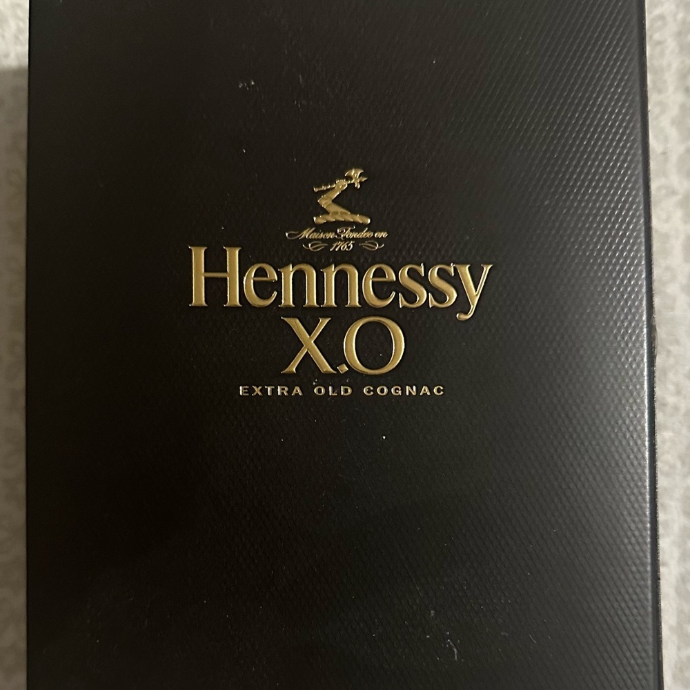 Henne XO Extra Old Cognac Limited Edition Gift Box(Empty Crystal Bottle